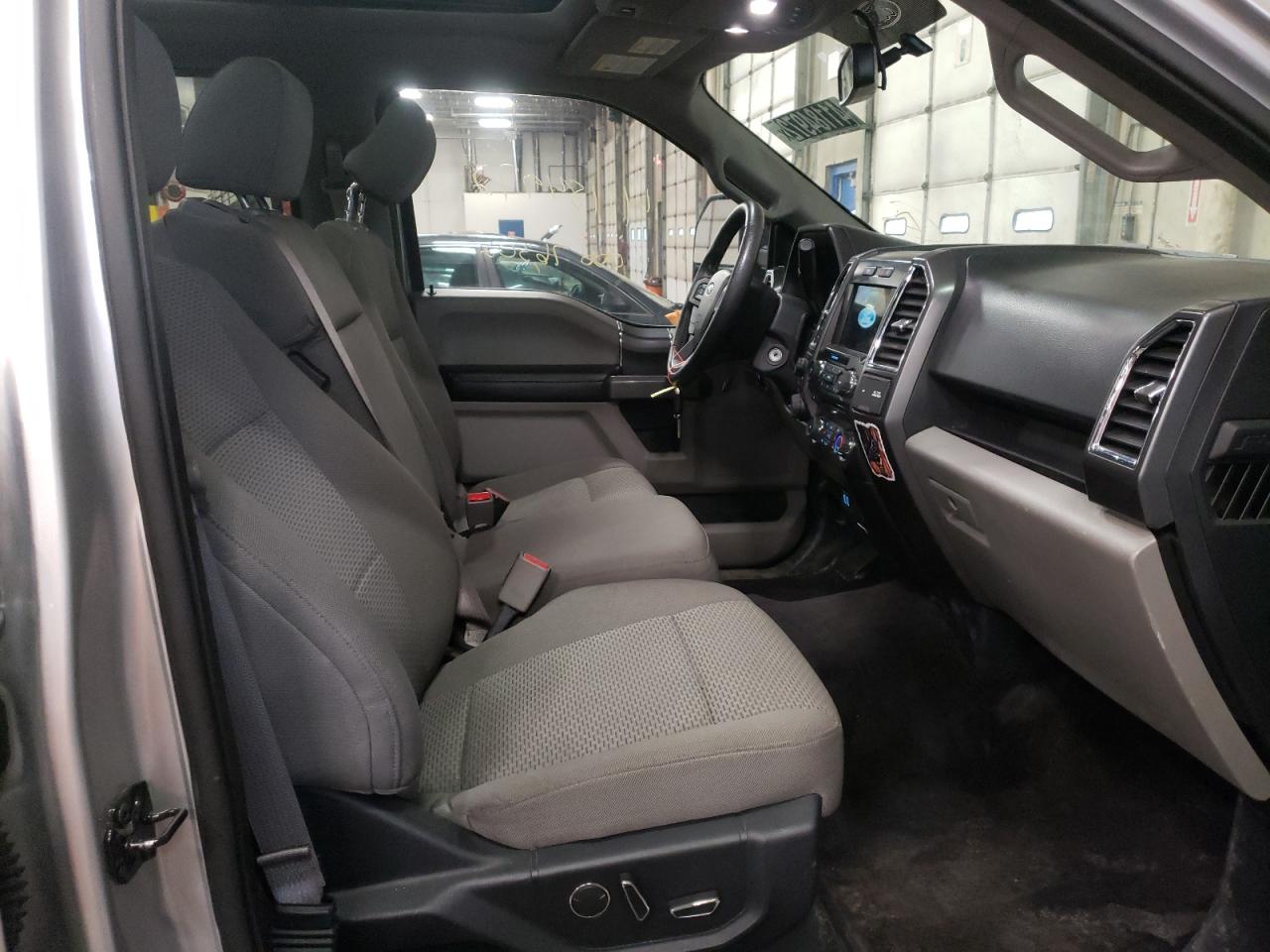 Photo 5 from auction – 2016 FORD F150 SUPER with VIN 1FTFW1EF6GFD25402