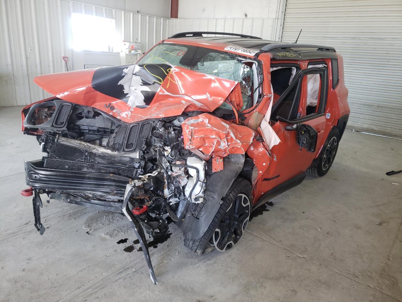 Photo 2 from auction – 2015 JEEP RENEGADE T with VIN ZACCJBCT0FPB54166