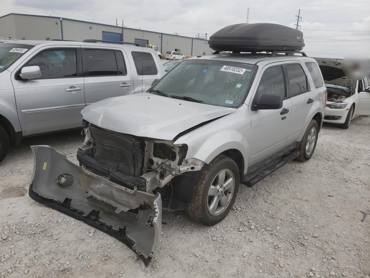 Photo 2 from auction – 2009 FORD ESCAPE XLT with VIN 1FMCU03GX9KA34535