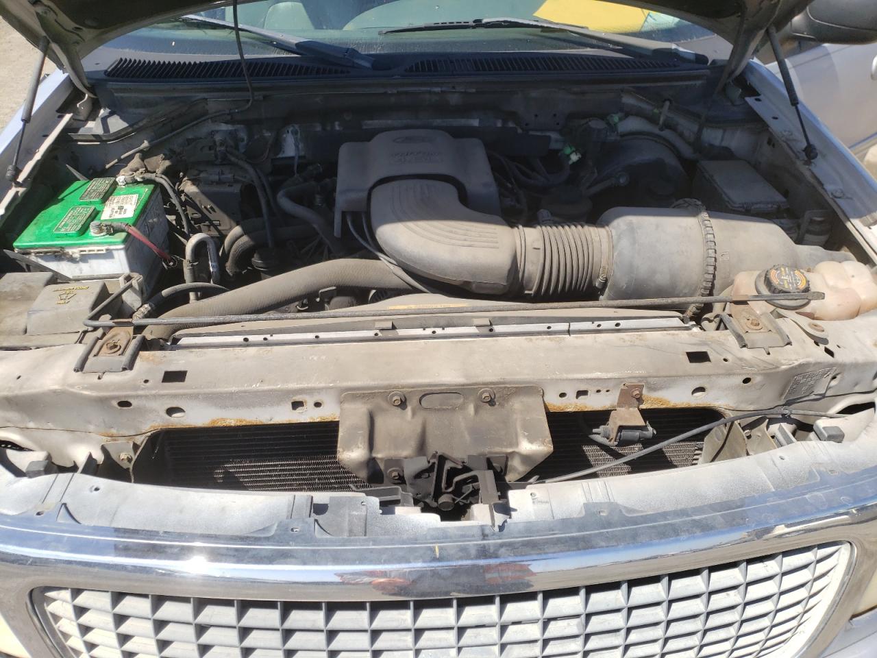 Photo 7 from auction – 2000 FORD EXPEDITION with VIN 1FMRU156XYLC04261