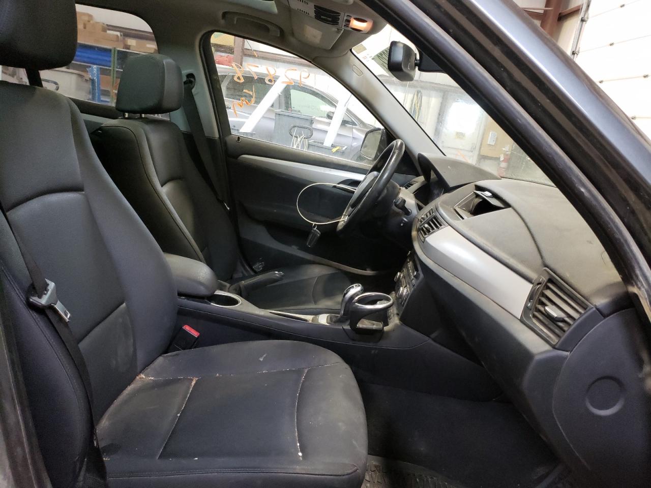 Photo 5 from auction – 2014 BMW X1 XDRIVE2 with VIN WBAVL1C55EVR92766