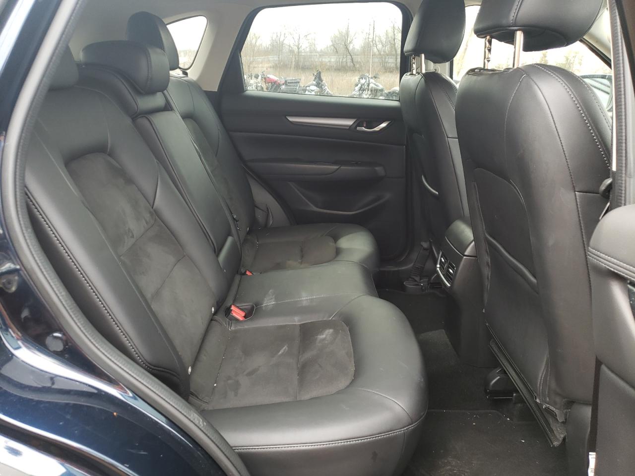 Photo 6 from auction – 2017 MAZDA CX-5 TOURI with VIN JM3KFBCL6H0167040