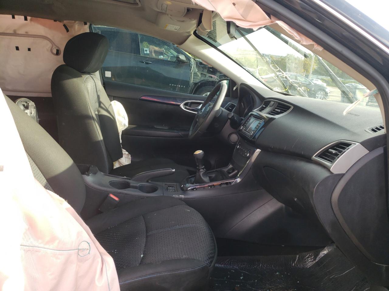 Photo 5 from auction – 2017 NISSAN SENTRA SR with VIN 3N1CB7AP5HY308085