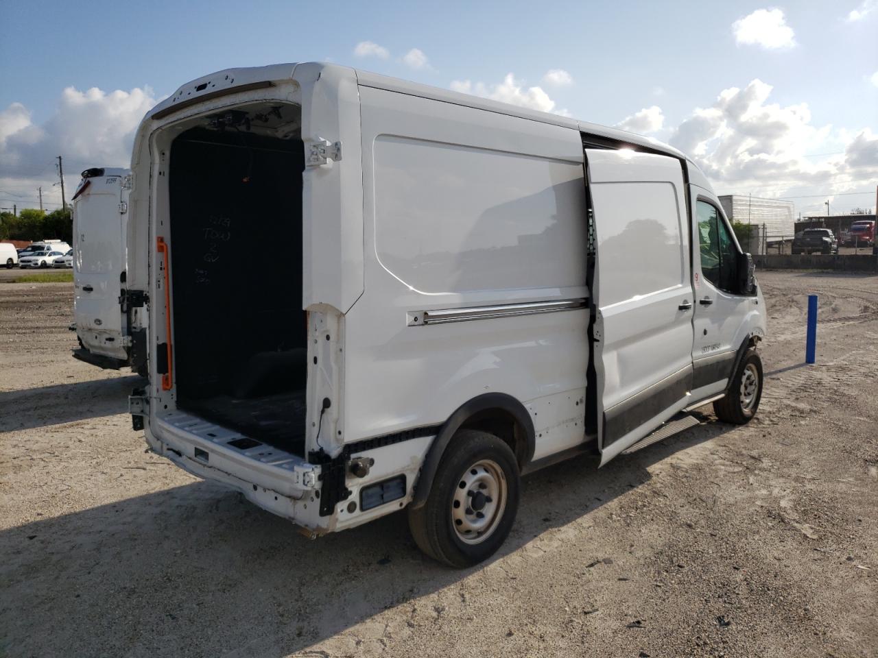 Photo 4 from auction – 2019 FORD TRANSIT T- with VIN 1FTYE2CM5KKB49509