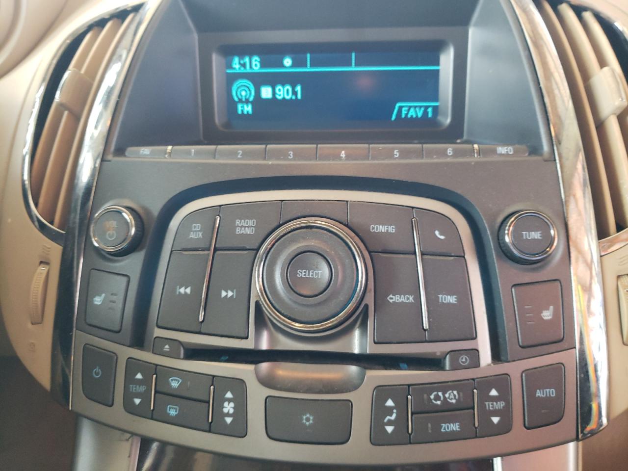 Photo 9 from auction – 2011 BUICK LACROSSE C with VIN 1G4GC5GD6BF261821