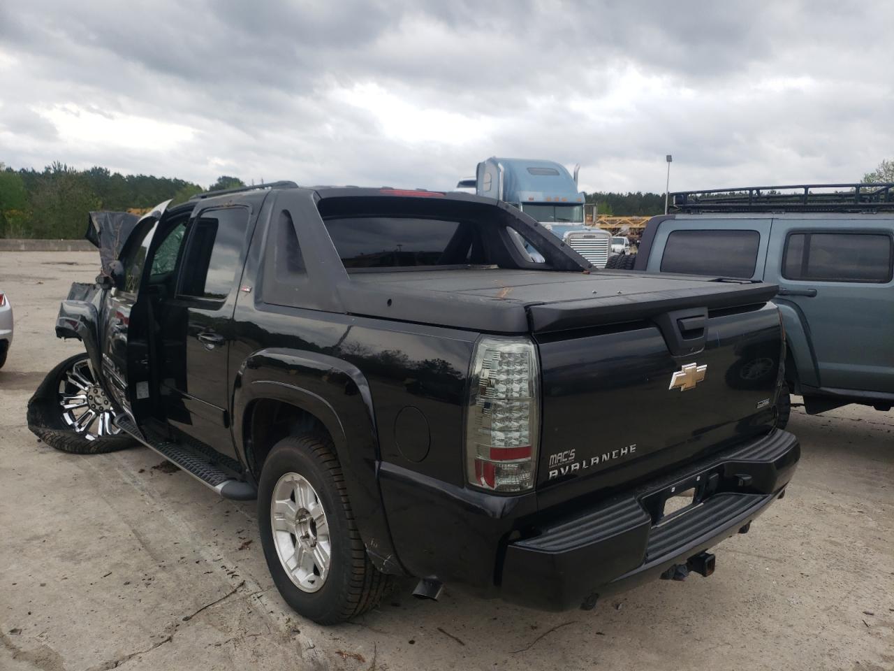 Photo 3 from auction – 2009 CHEVROLET AVALANCHE with VIN 3GNFK22089G232553