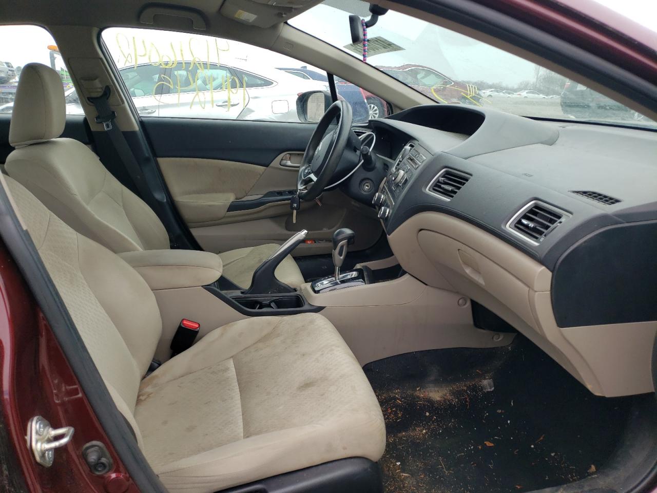 Photo 5 from auction – 2015 HONDA CIVIC LX with VIN 19XFB2F57FE004369