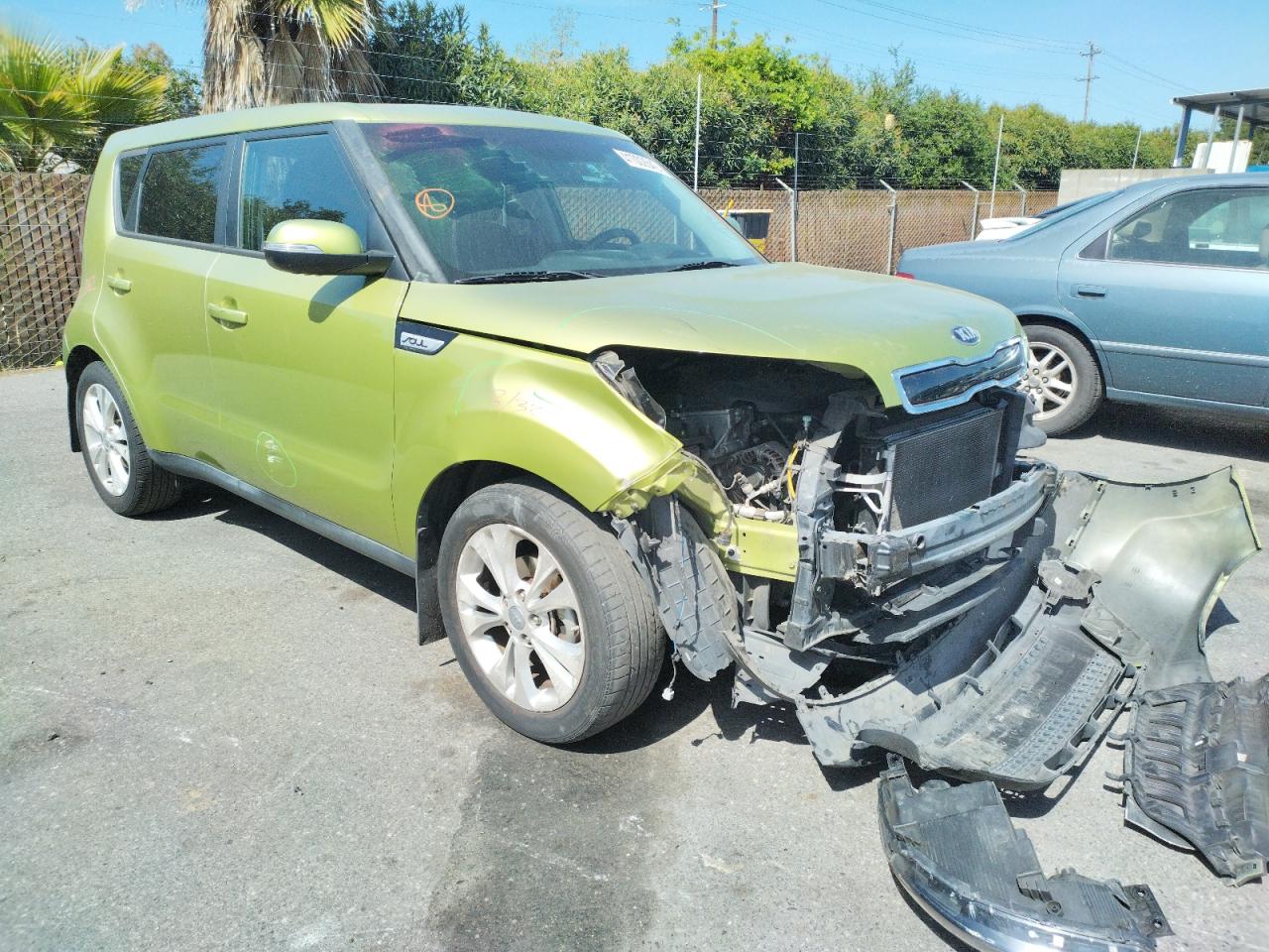 KIA SOUL + 2014 with VIN KNDJP3A5XE7039267 - Photo from auction