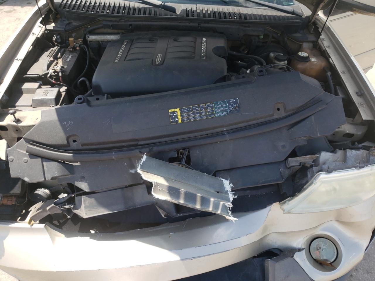 Photo 7 from auction – 2004 LINCOLN NAVIGATOR with VIN 5LMFU28R14LJ17418