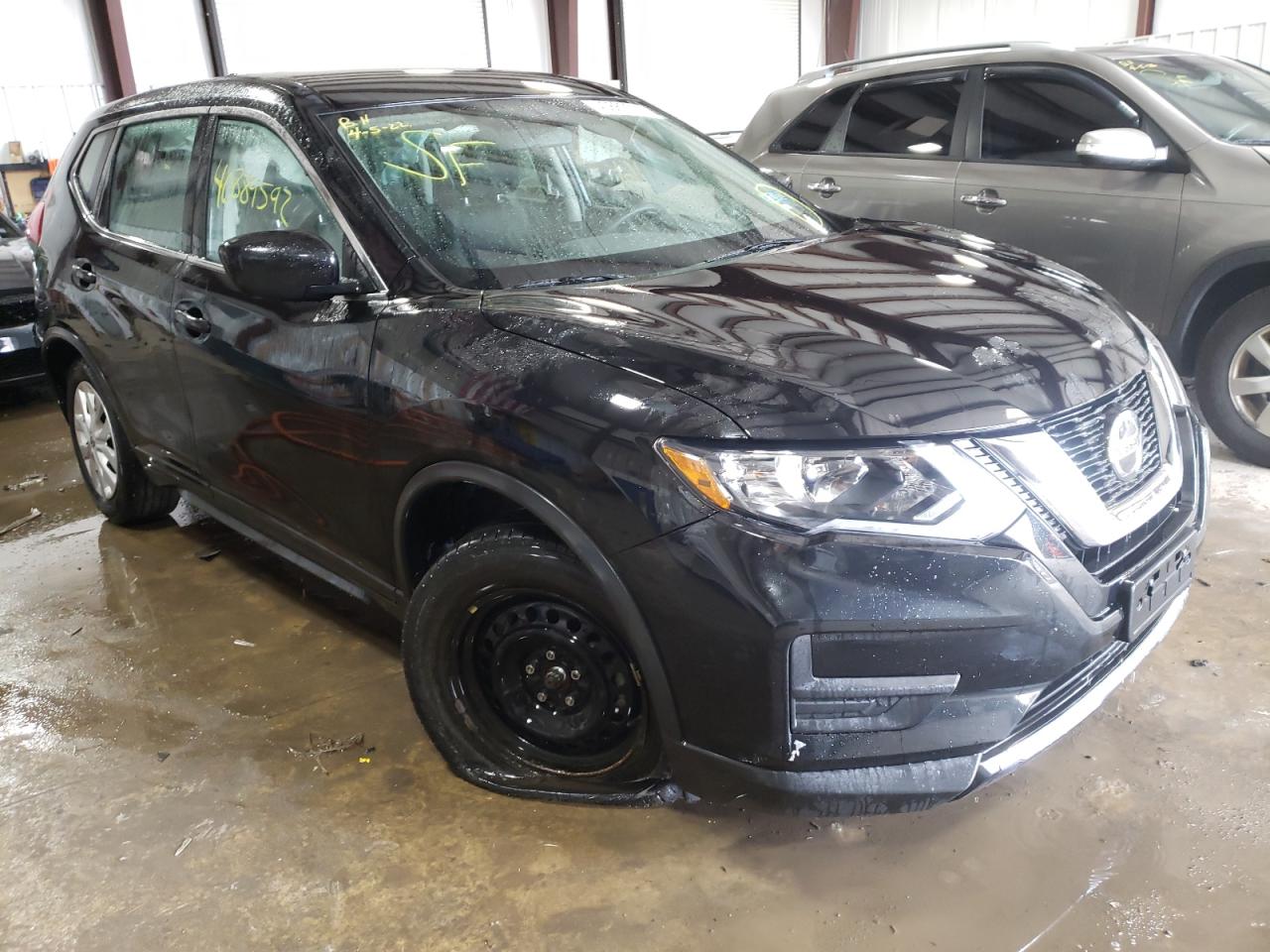 NISSAN ROGUE S 2018 with VIN KNMAT2MT2JP601351 - Photo from auction