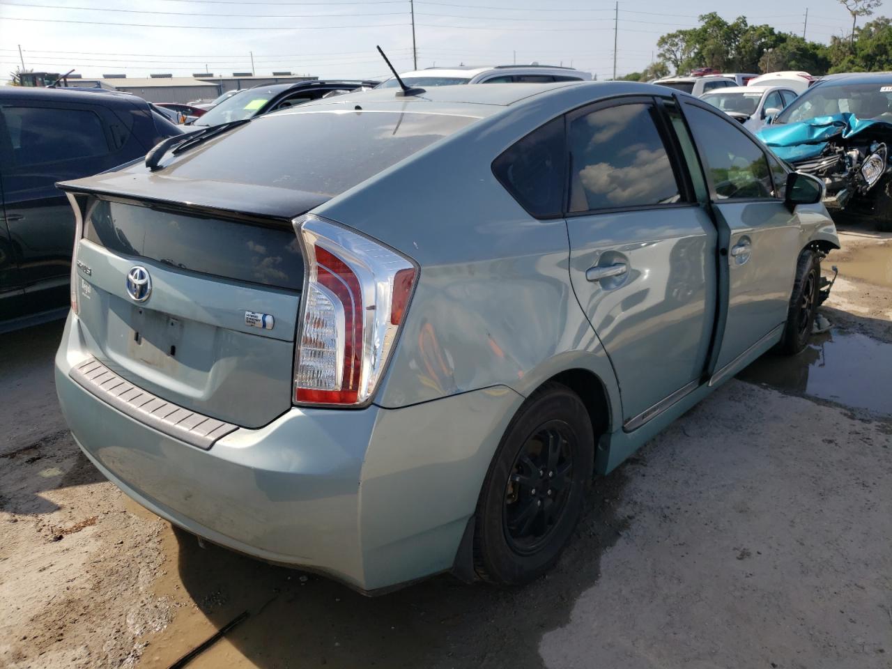 Photo 4 from auction – 2013 TOYOTA PRIUS with VIN JTDKN3DU7D5576203