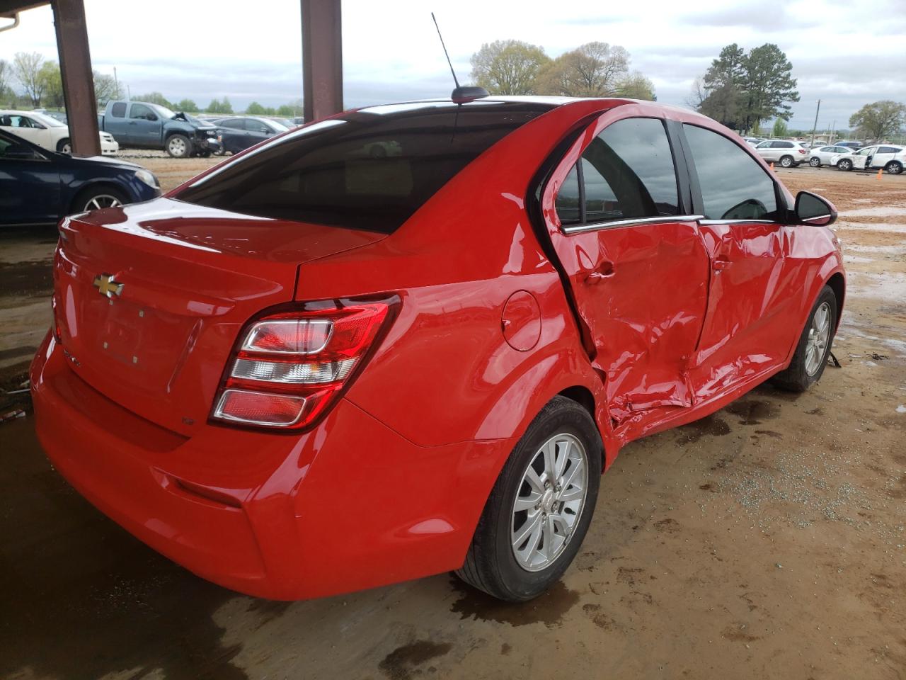 Photo 4 from auction – 2019 CHEVROLET SONIC LT with VIN 1G1JD5SB3K4117662