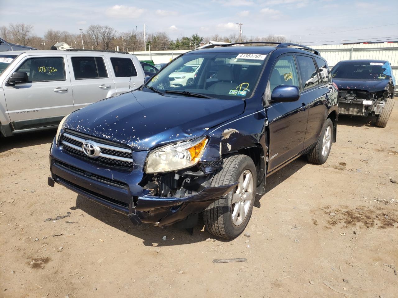 Photo 2 from auction – 2007 TOYOTA RAV4 LIMIT with VIN JTMBD31V875117816
