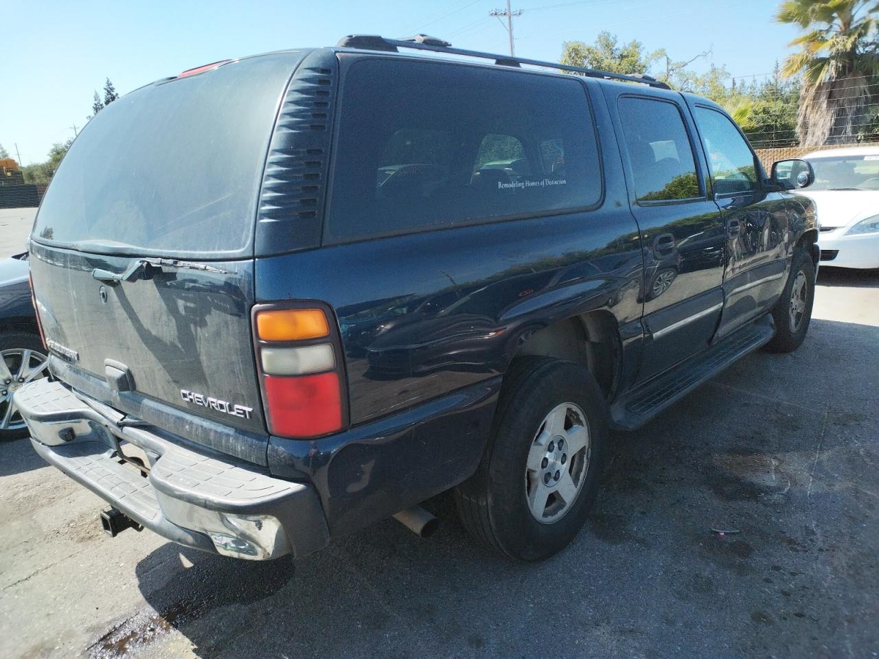 Photo 4 from auction – 2004 CHEVROLET SUBURBAN K with VIN 3GNFK16T04G262069
