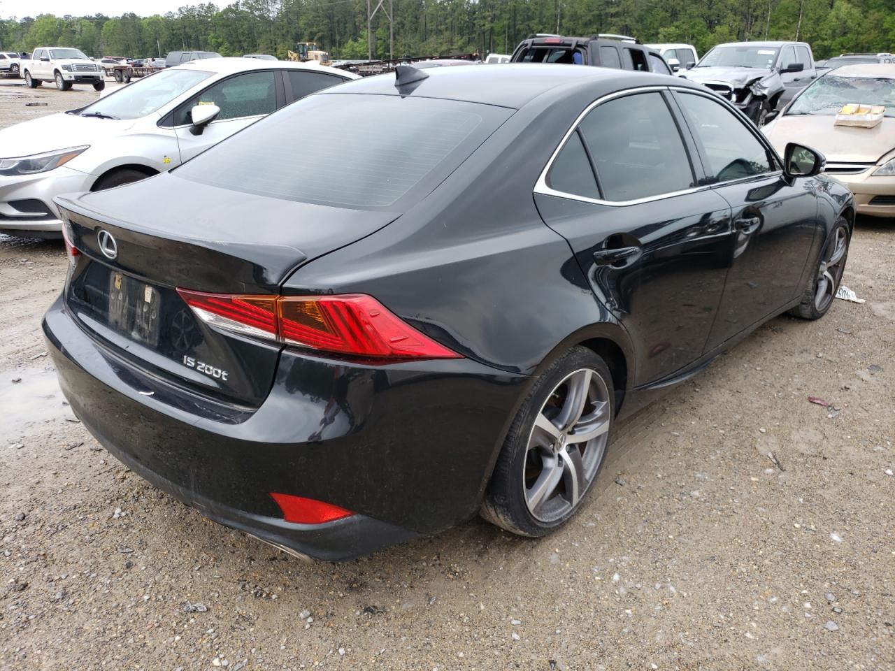 Photo 4 from auction – 2017 LEXUS IS 200T with VIN JTHBA1D22H5055814