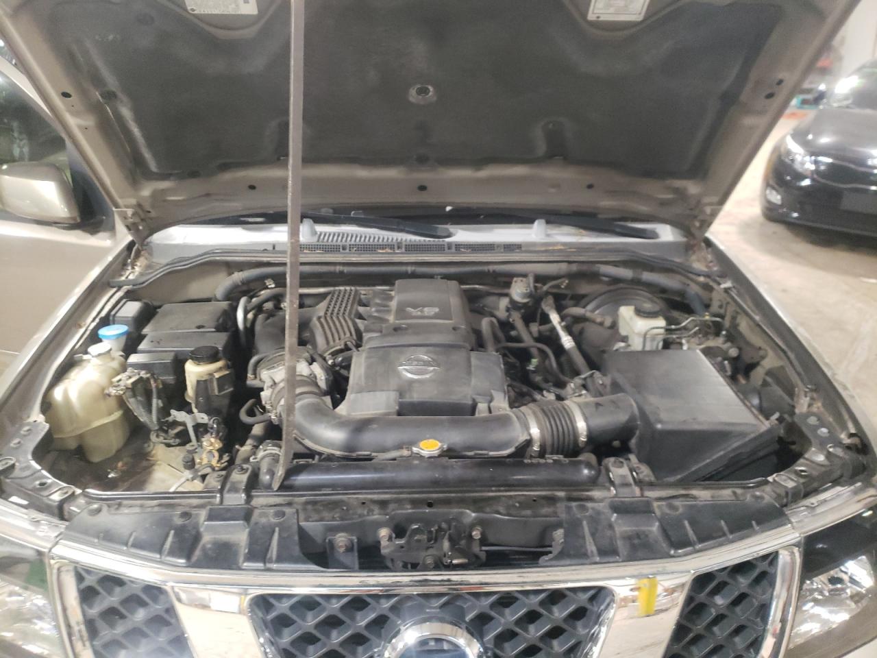 Photo 7 from auction – 2005 NISSAN PATHFINDER with VIN 5N1AR18W85C741359