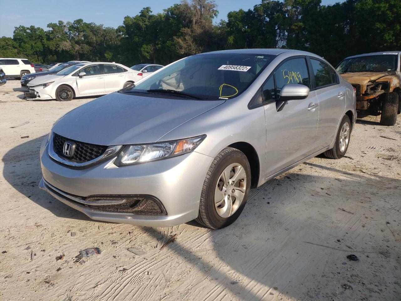 Photo 2 from auction – 2015 HONDA CIVIC LX with VIN 19XFB2F53FE110415