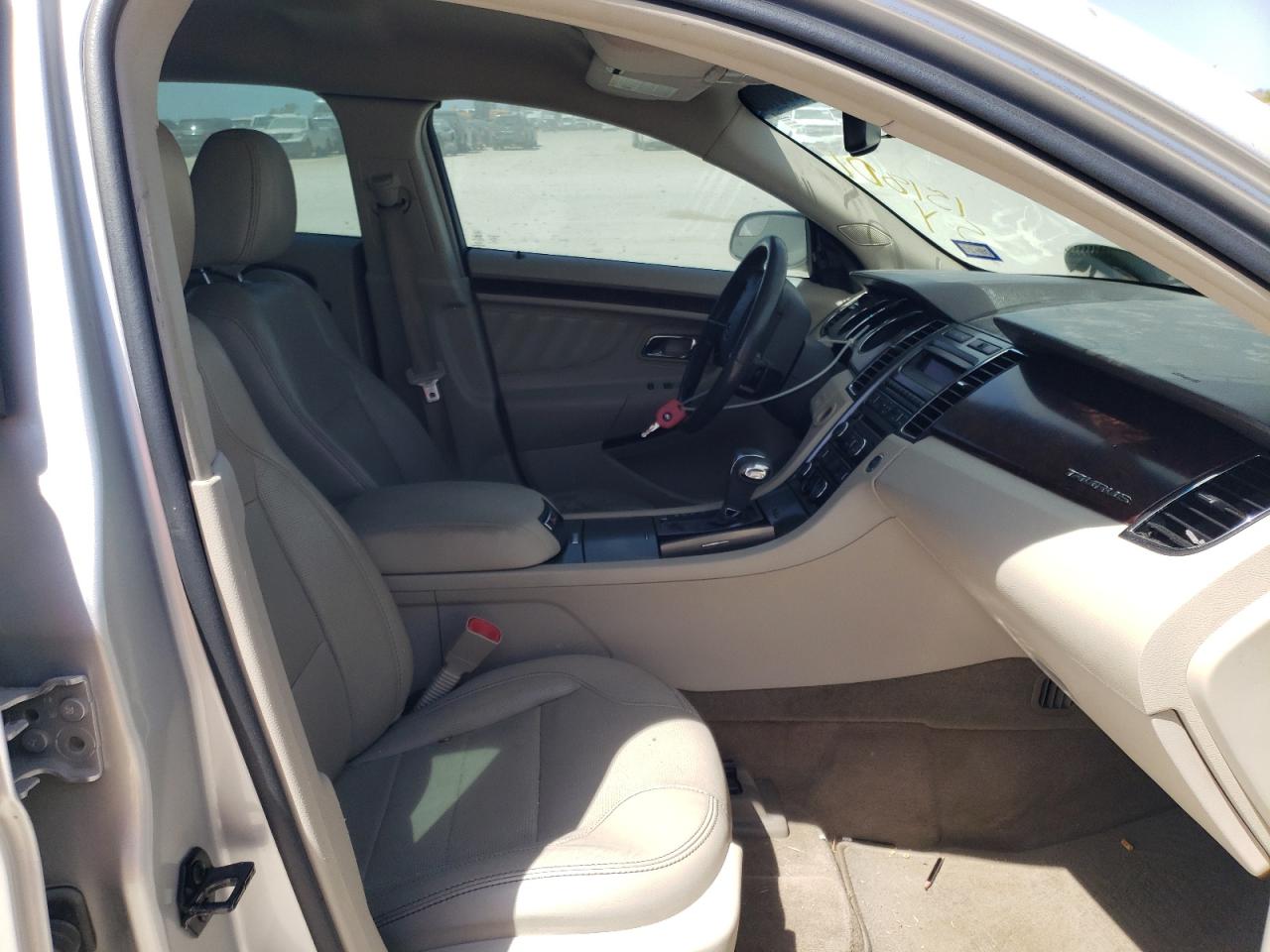 Фото 5 с аукциона – 2012 FORD TAURUS LIM с VIN 1FAHP2FW5CG112932