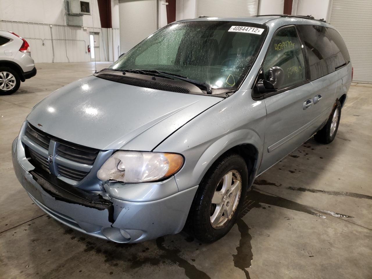 Foto 2 de la subasta – 2005 DODGE GRAND CARA con VIN 2D4GP44L25R366273