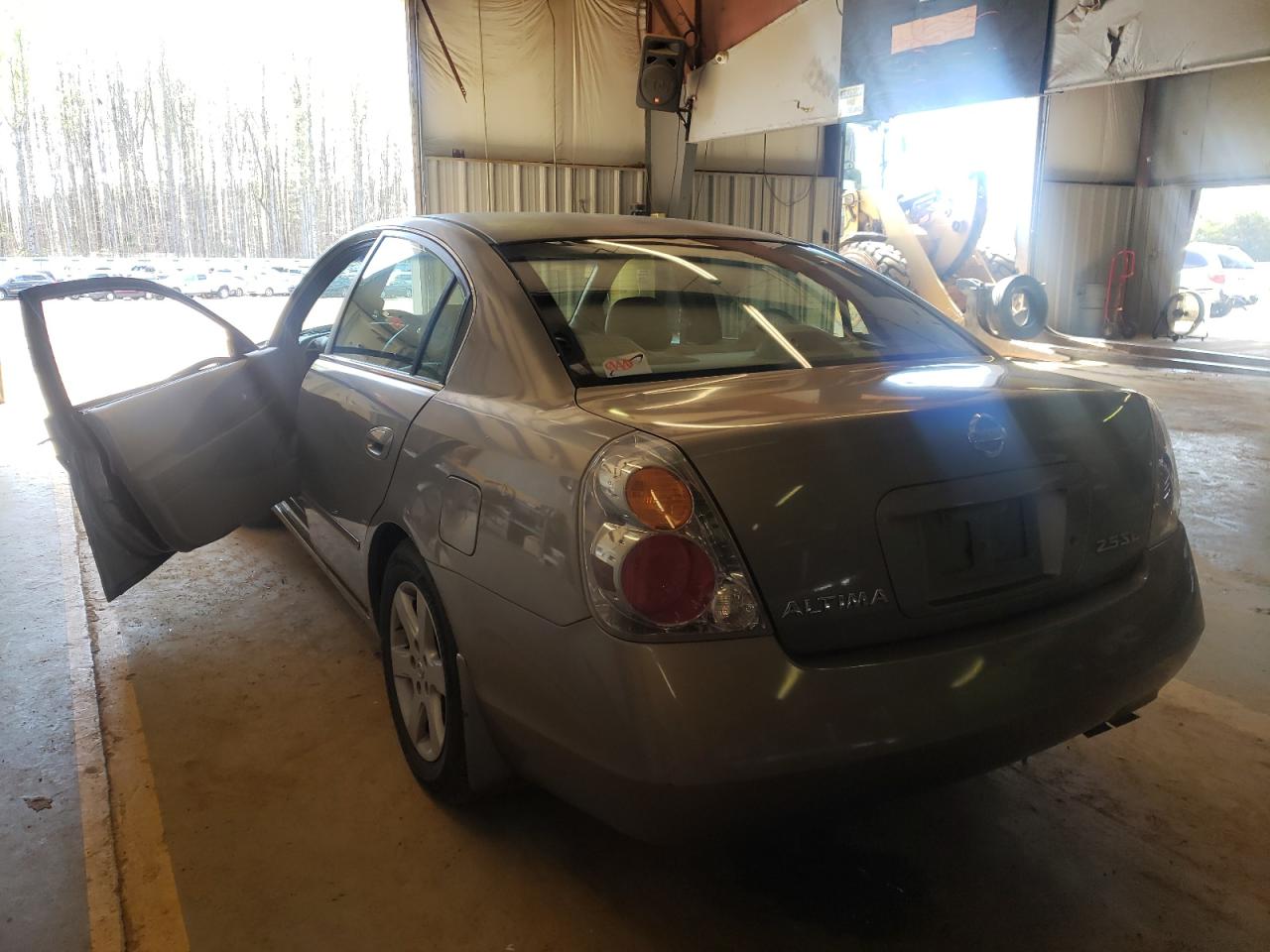Photo 3 from auction – 2003 NISSAN ALTIMA BAS with VIN 1N4AL11D43C205252