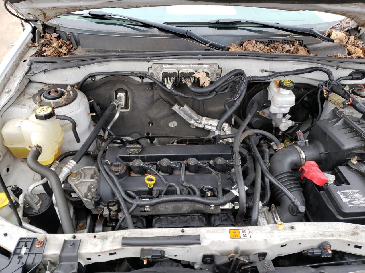 Photo 7 from auction – 2010 FORD ESCAPE XLS with VIN 1FMCU9C79AKC97480