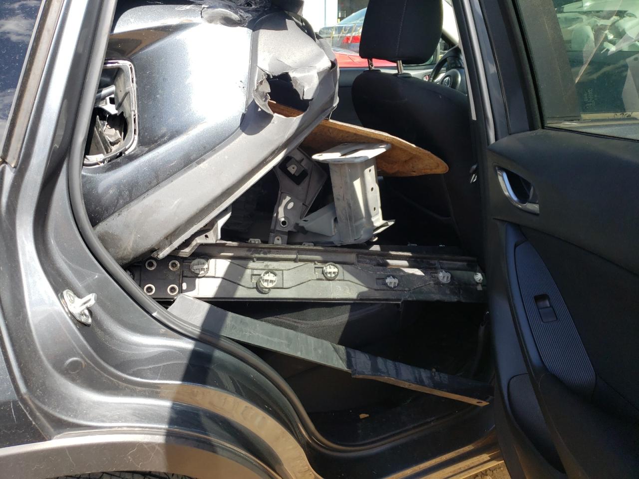 Photo 6 from auction – 2013 MAZDA CX-5 TOURI with VIN JM3KE2CE3D0145818