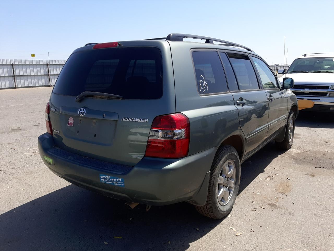 Photo 4 from auction – 2004 TOYOTA HIGHLANDER with VIN JTEEP21A740009011