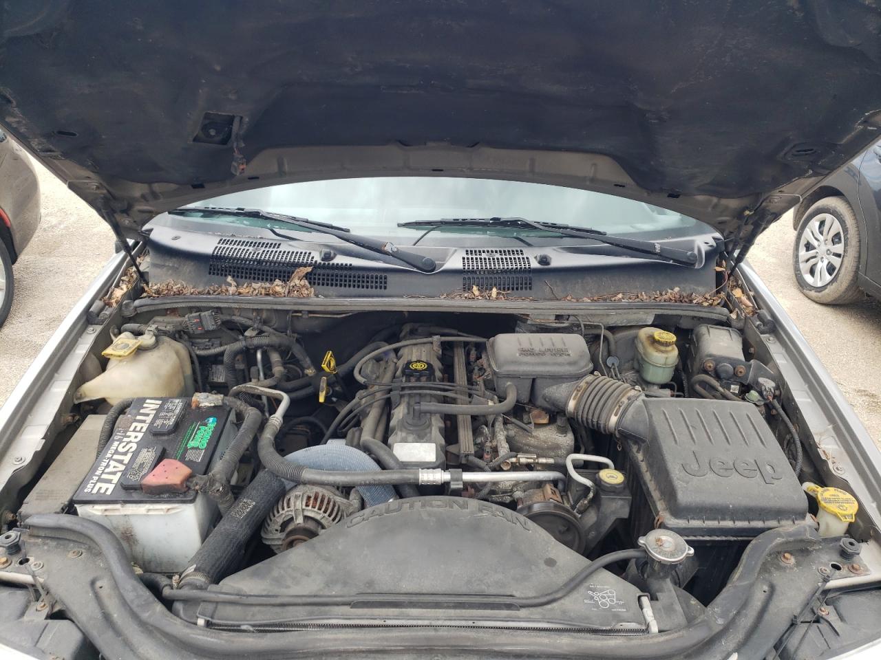 Photo 7 from auction – 2000 JEEP GRAND CHER with VIN 1J4GW48S8YC105044