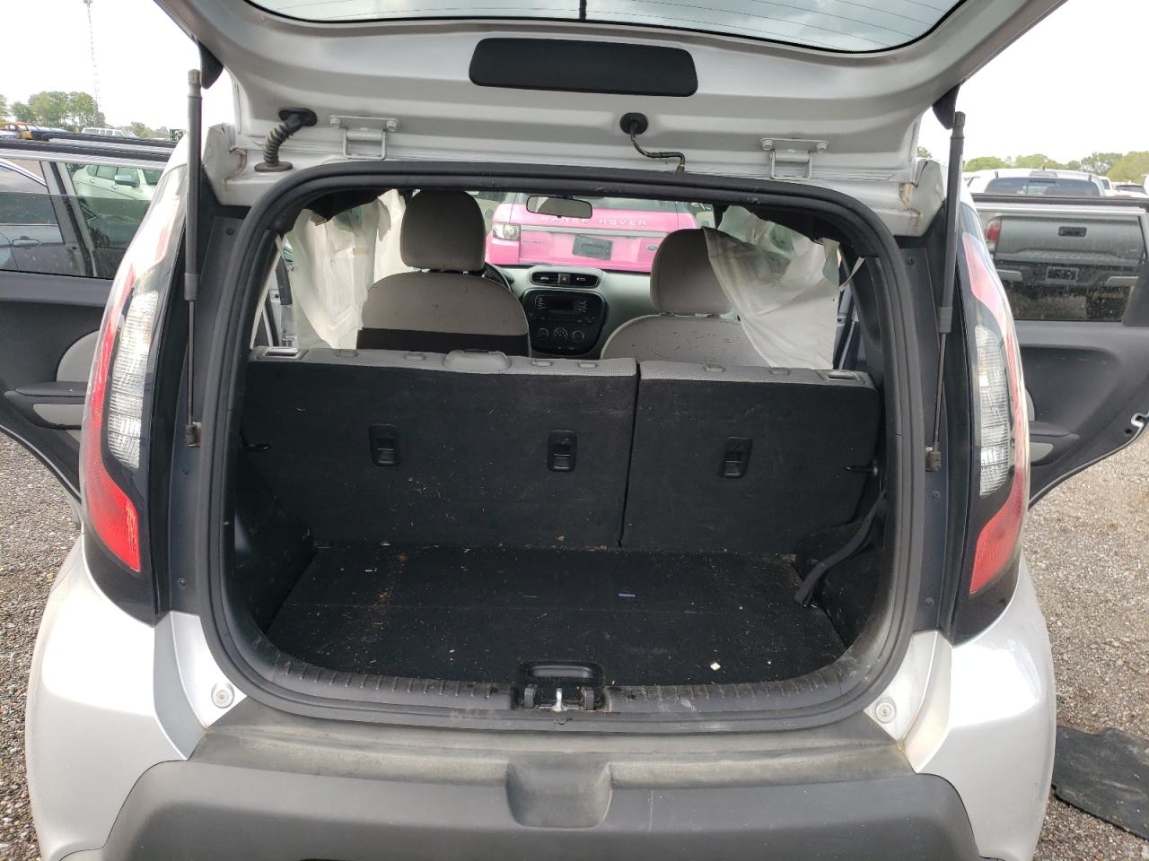 Photo 9 from auction – 2016 KIA SOUL with VIN KNDJN2A27G7874414
