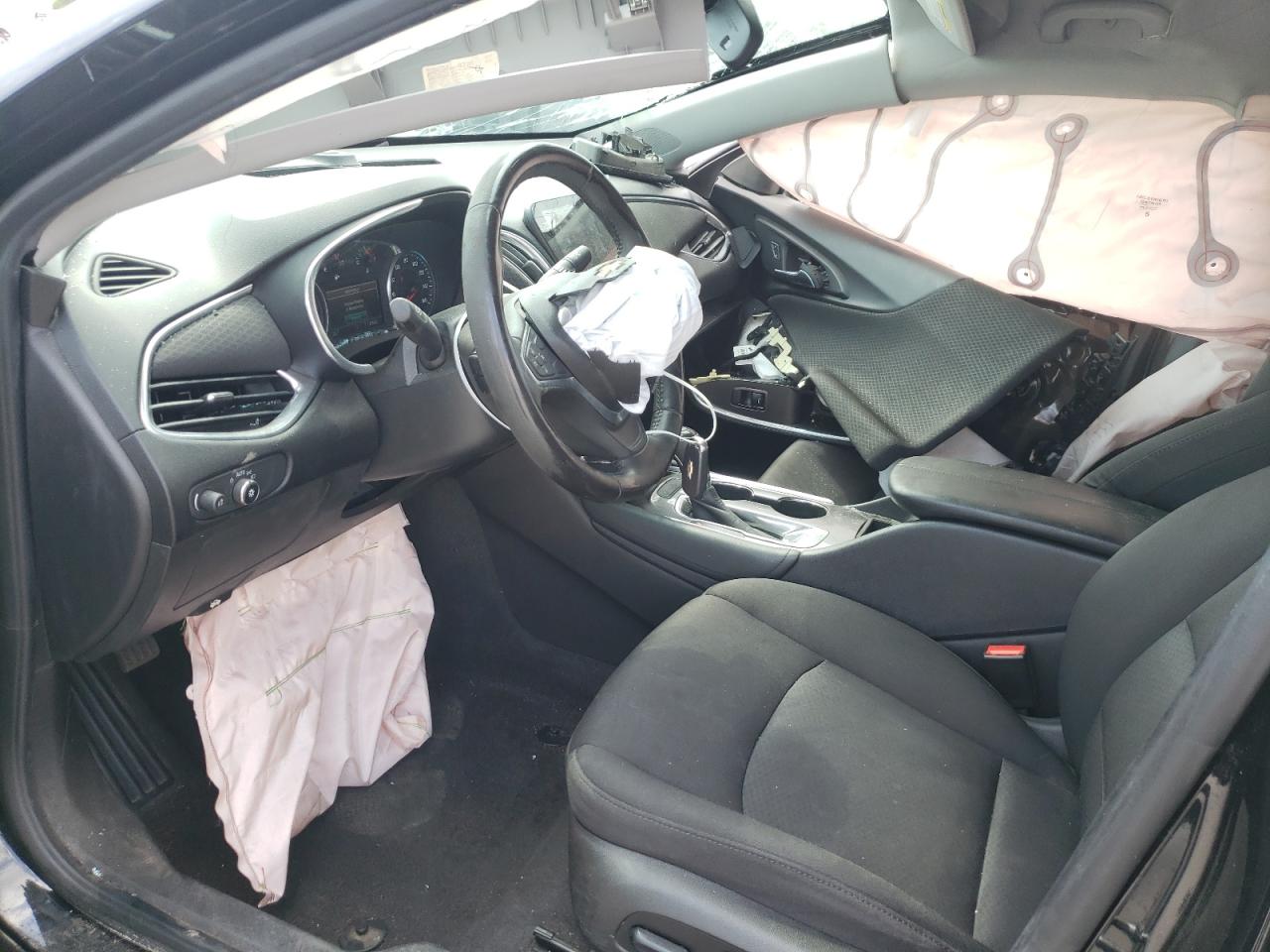 Photo 15 from auction – 2018 CHEVROLET MALIBU LT with VIN 1G1ZD5ST7JF172145