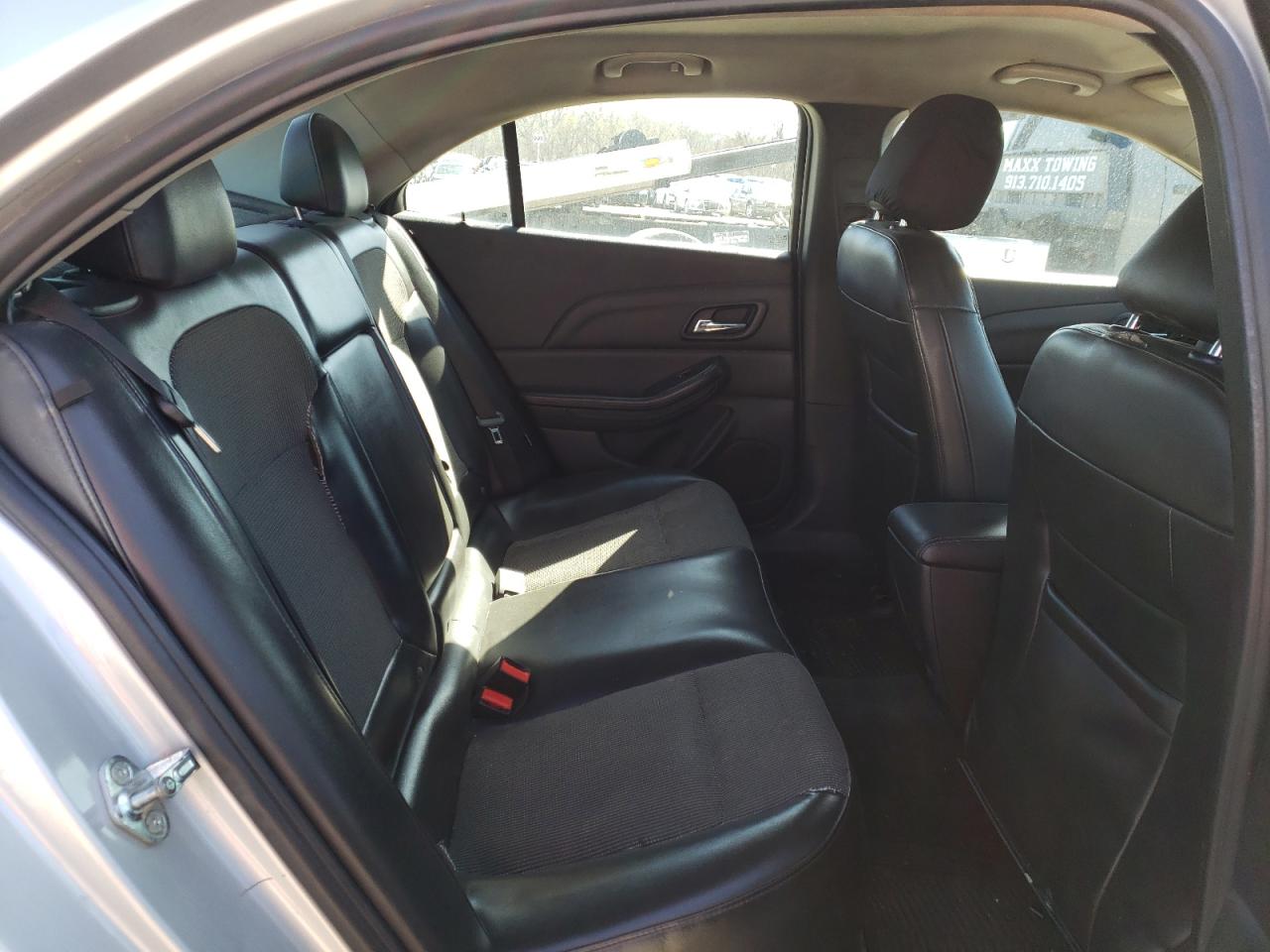 Photo 6 from auction – 2016 CHEVROLET MALIBU LIM with VIN 1G11C5SA1GF118444