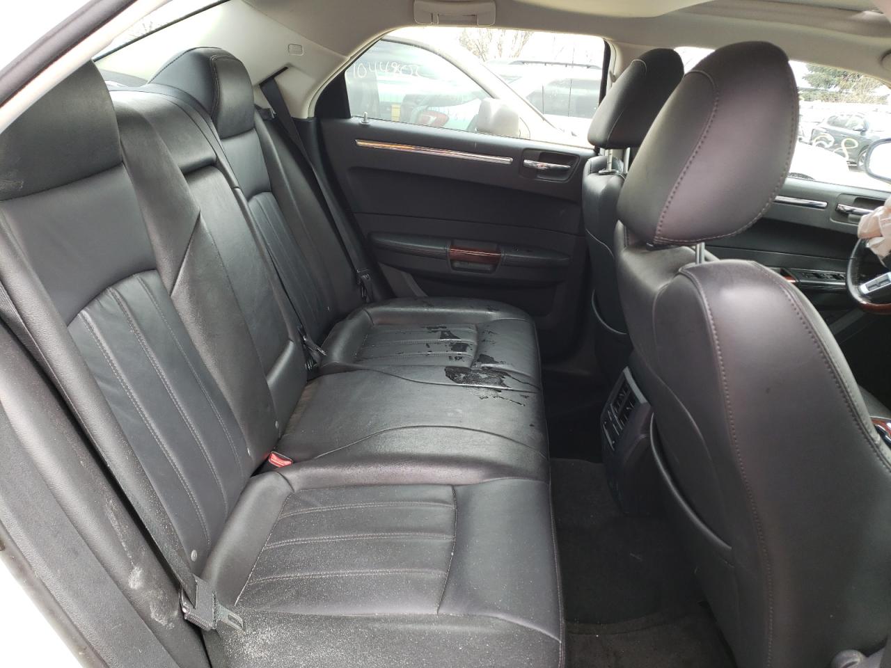 Photo 6 from auction – 2010 CHRYSLER 300C with VIN 2C3CK6CTXAH172618