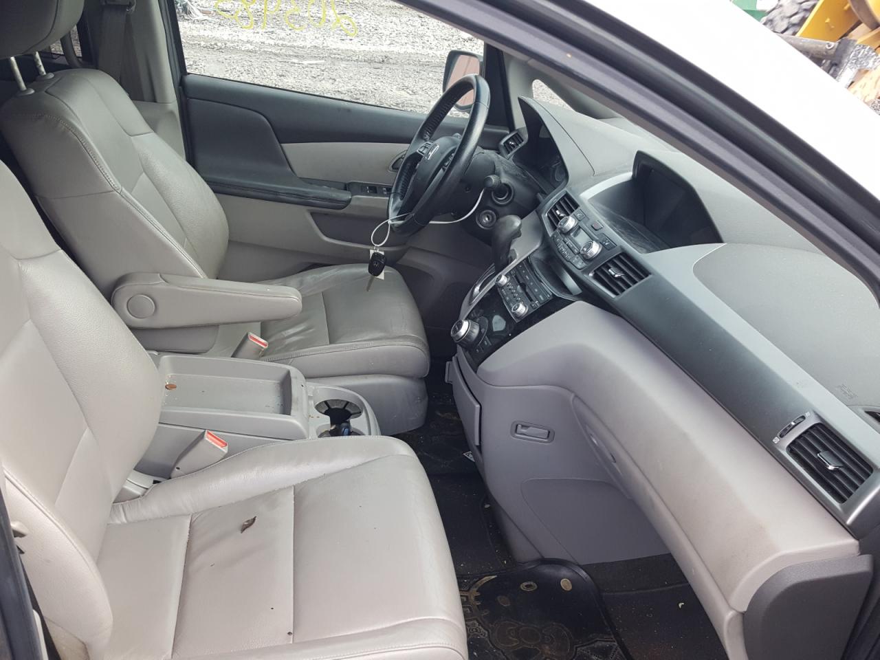 Photo 5 from auction – 2011 HONDA ODYSSEY EX with VIN 5FNRL5H67BB090532