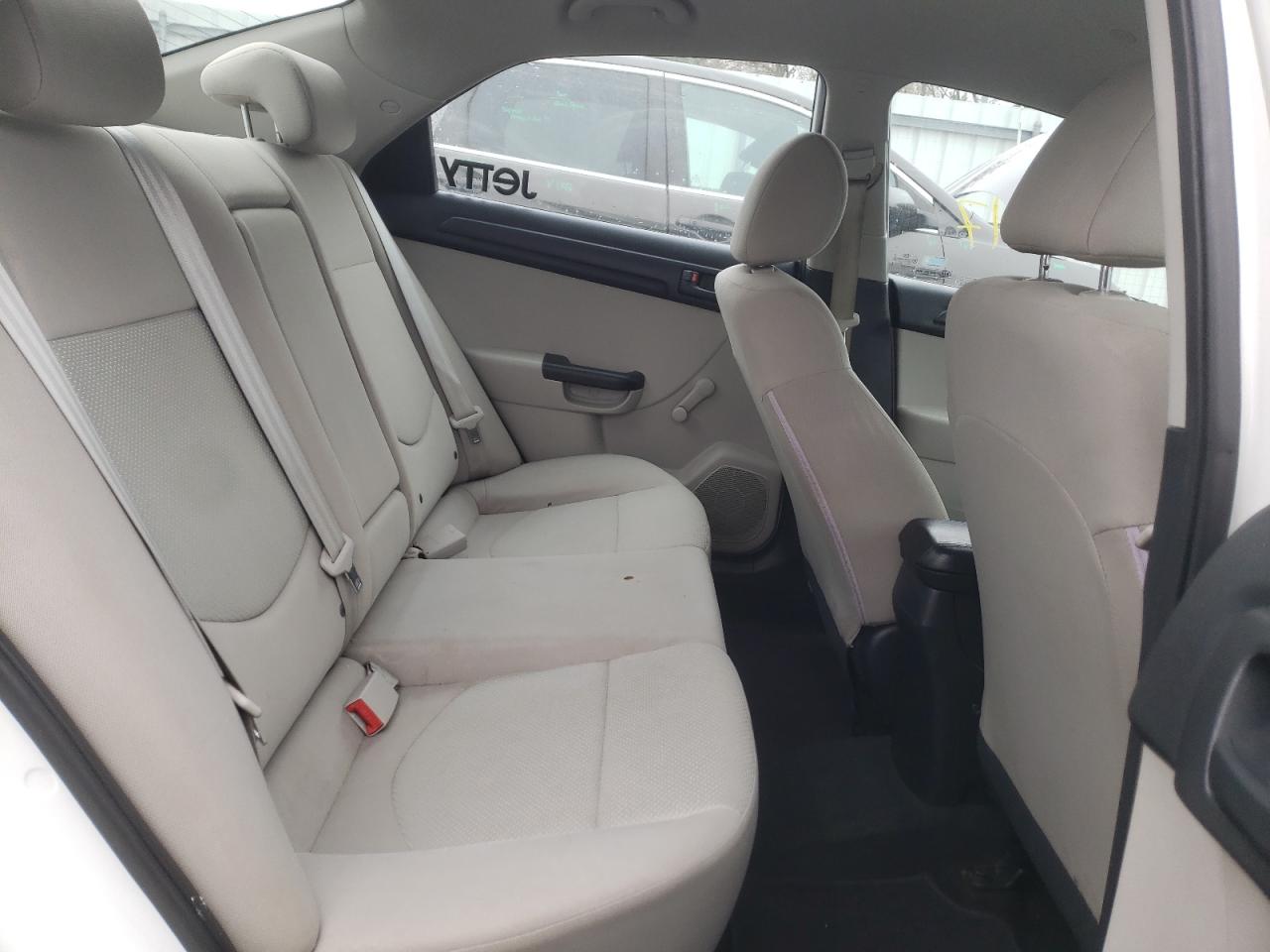 Photo 6 from auction – 2010 KIA FORTE LX with VIN KNAFT4A22A5306191