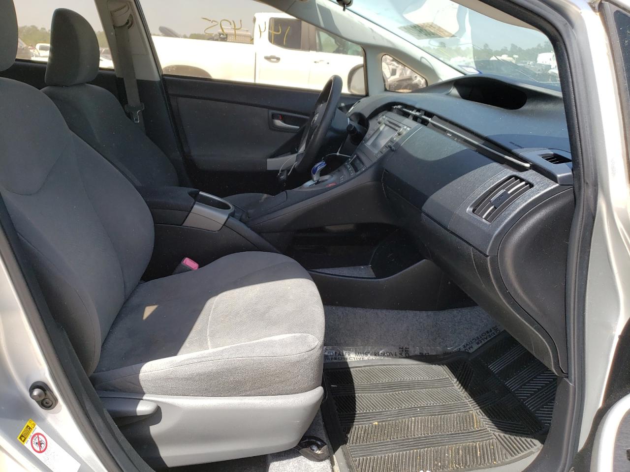 Photo 5 from auction – 2012 TOYOTA PRIUS with VIN JTDKN3DU2C5488495