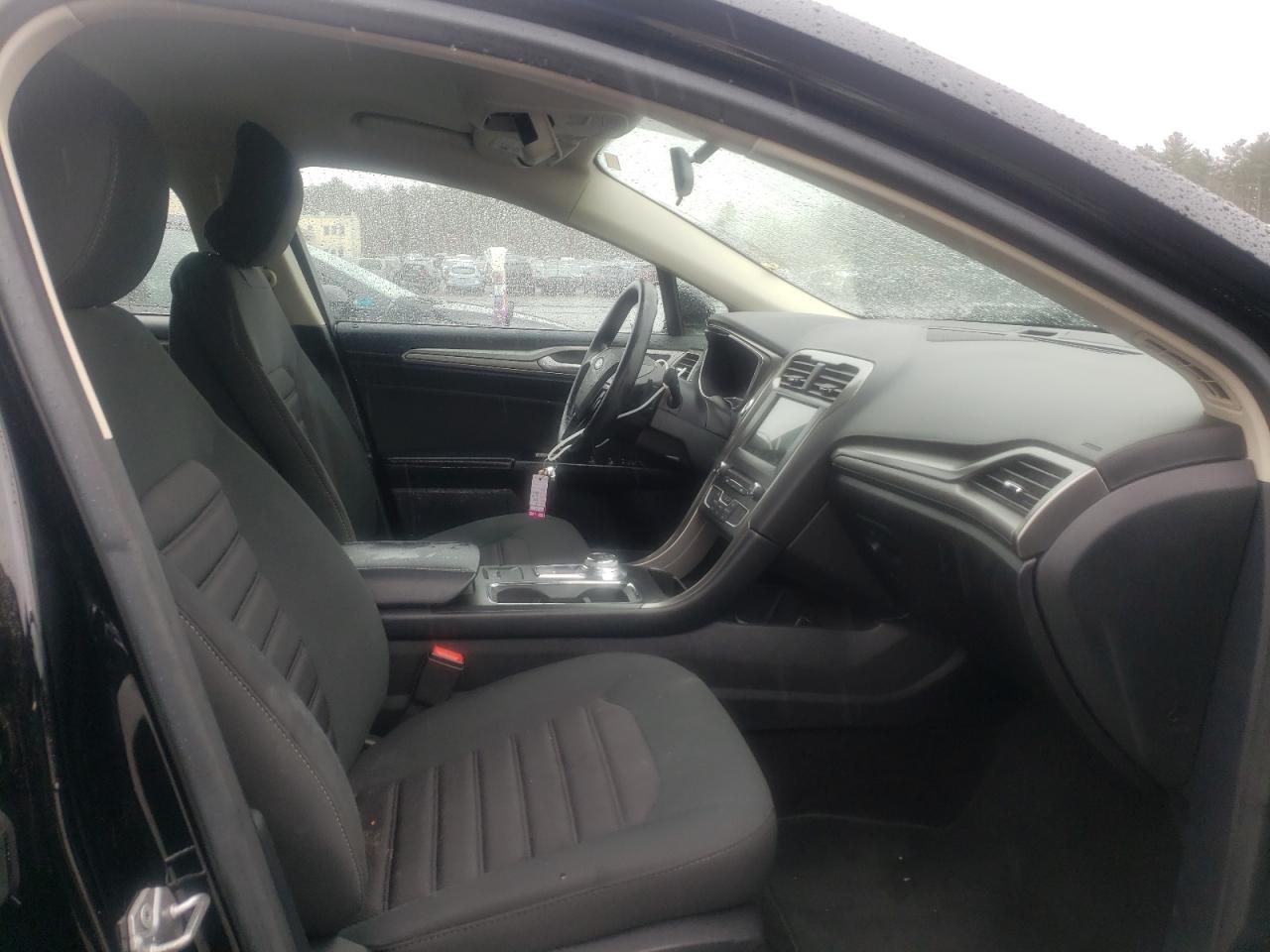 Photo 5 from auction – 2017 FORD FUSION SE with VIN 3FA6P0HD9HR153085