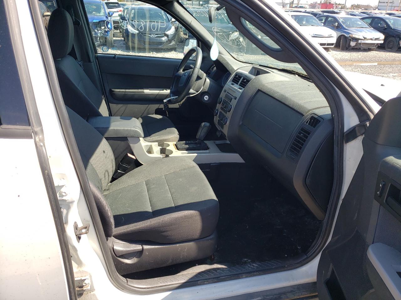 Photo 5 from auction – 2012 FORD ESCAPE XLT with VIN 1FMCU0D71CKB96107