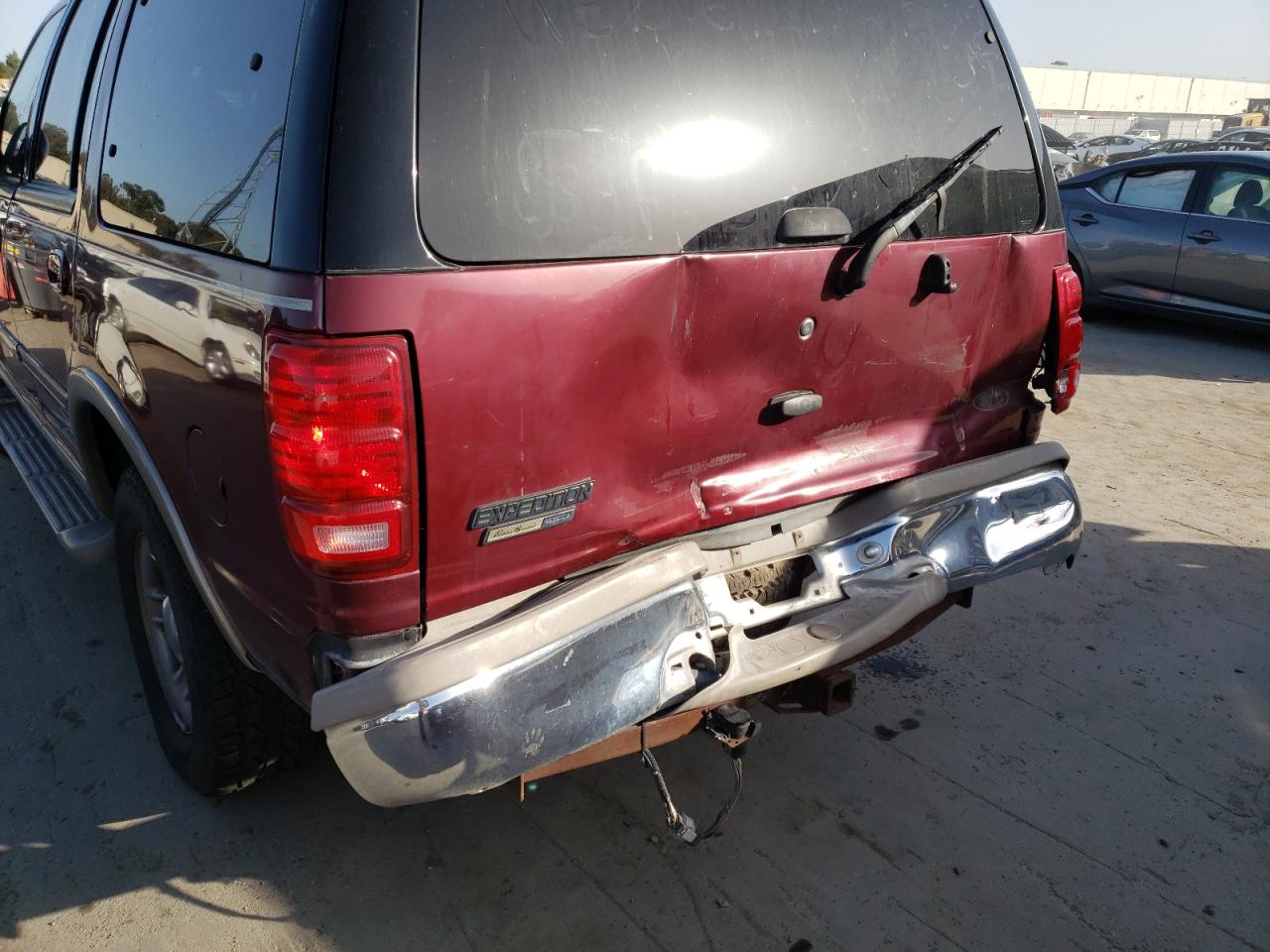 Photo 9 from auction – 2000 FORD EXPEDITION with VIN 1FMFU18L9YLC45064