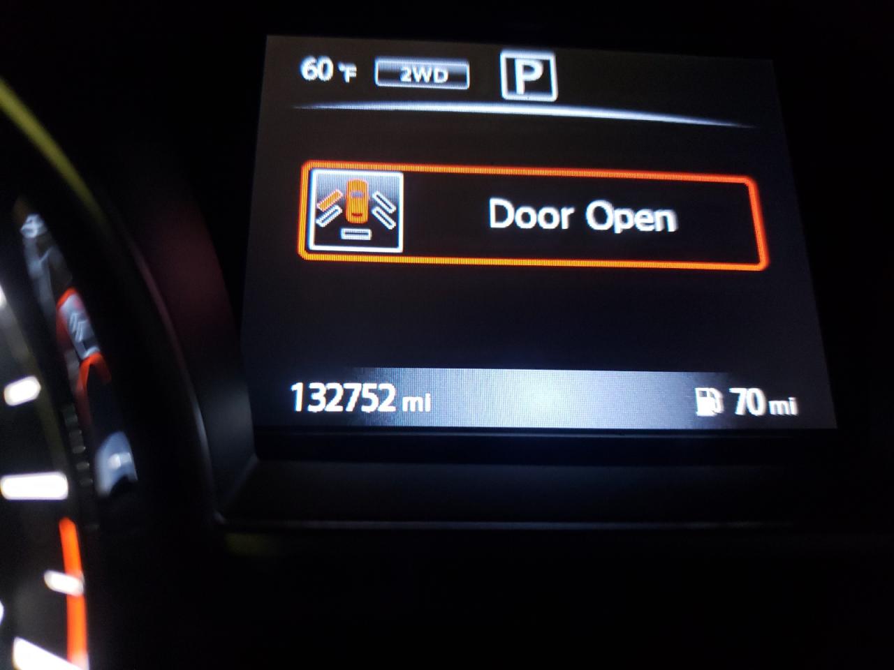 Photo 8 from auction – 2017 NISSAN PATHFINDER with VIN 5N1DR2MM1HC653765