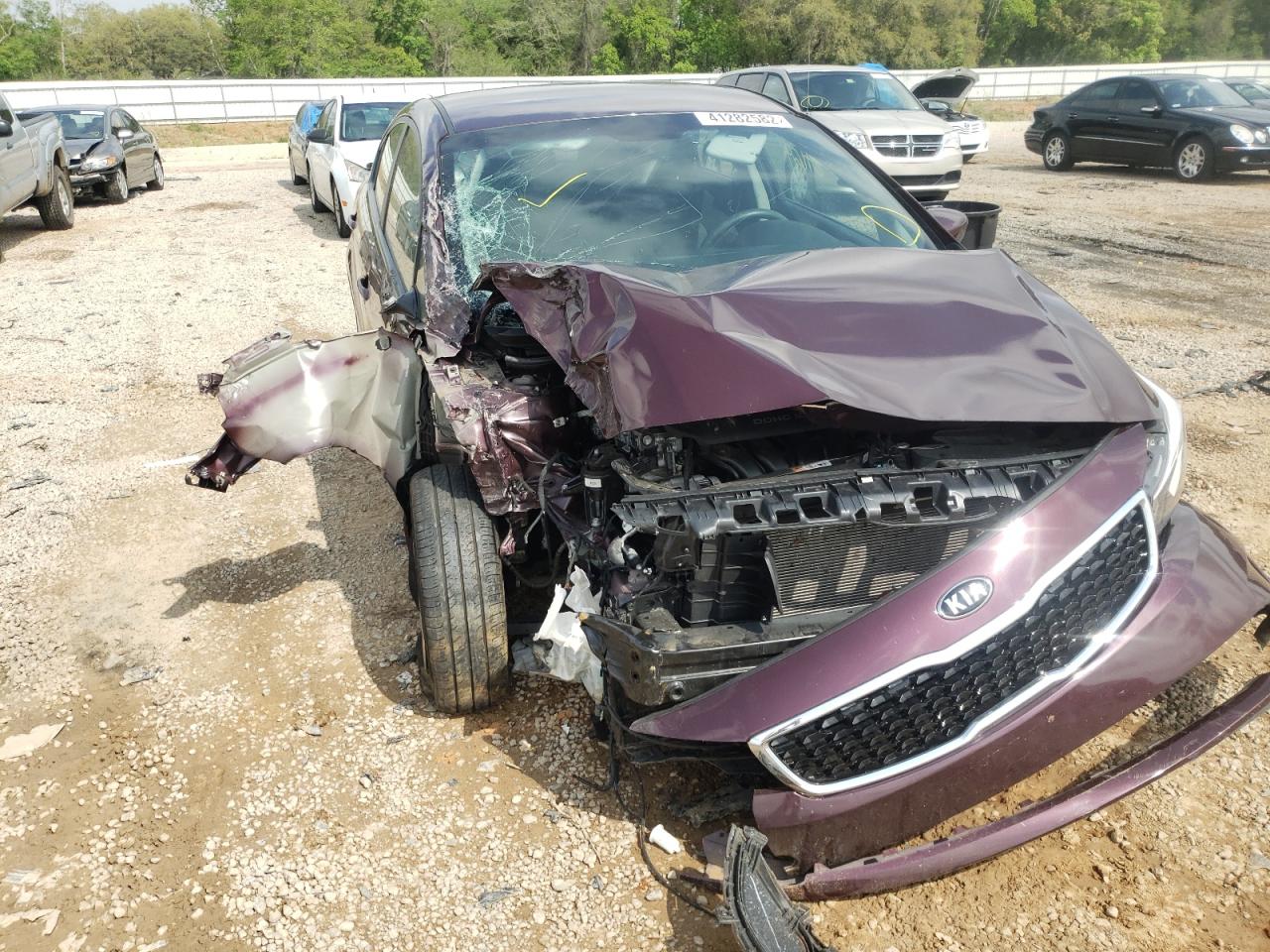 Photo 9 from auction – 2018 KIA FORTE LX with VIN 3KPFK4A75JE271894