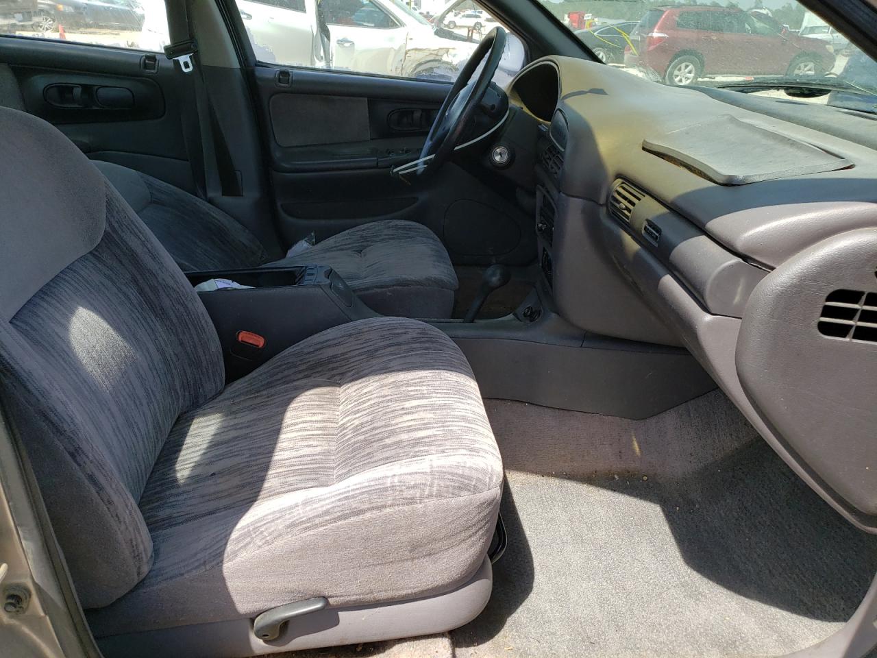 Photo 5 from auction – 1996 DODGE INTREPID with VIN 2B3HD46T5TH132950