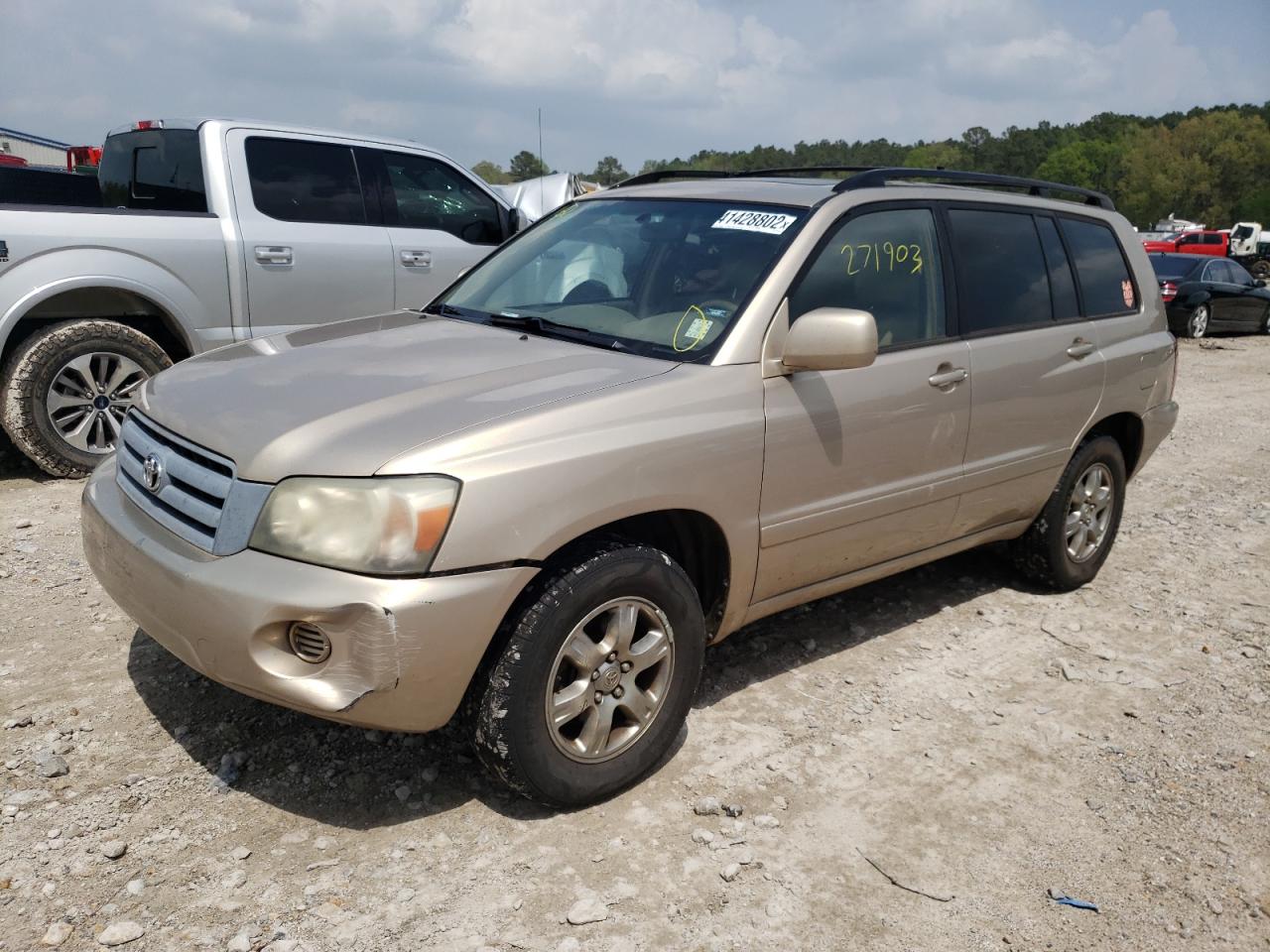 Photo 2 from auction – 2004 TOYOTA HIGHLANDER with VIN JTEGP21A240016442