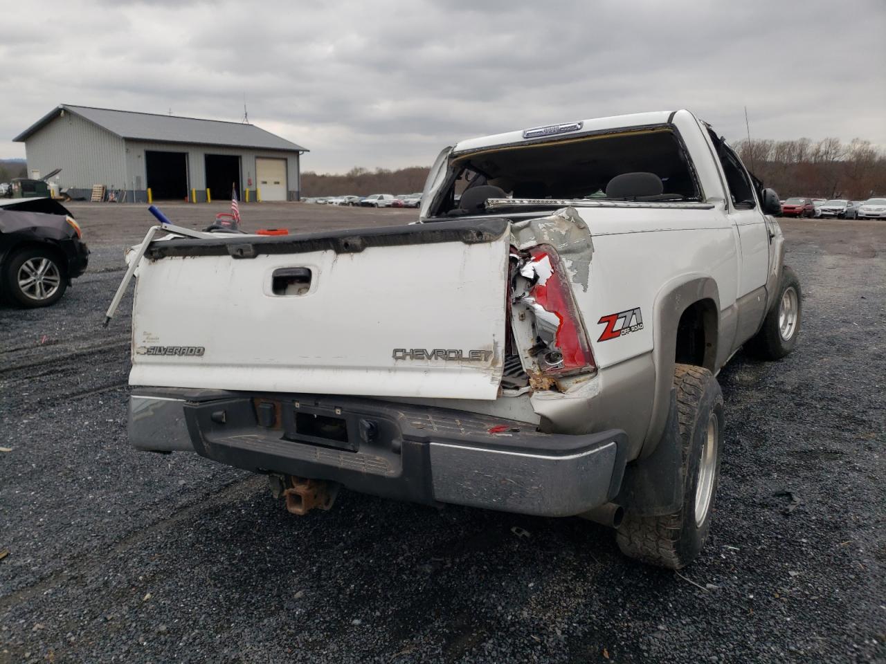 Photo 4 from auction – 2003 CHEVROLET SILVERADO with VIN 2GCEK19T331250392