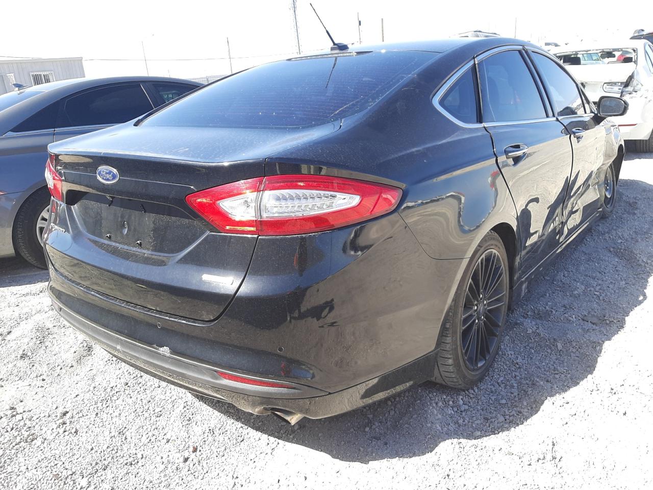 Photo 4 from auction – 2016 FORD FUSION SE with VIN 3FA6P0HD4GR173016