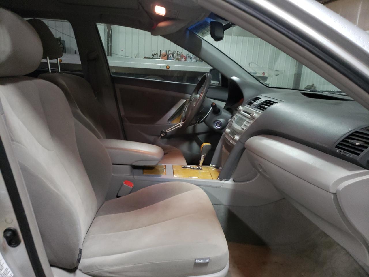 Photo 5 from auction – 2007 TOYOTA CAMRY CE with VIN 4T1BE46K17U087898