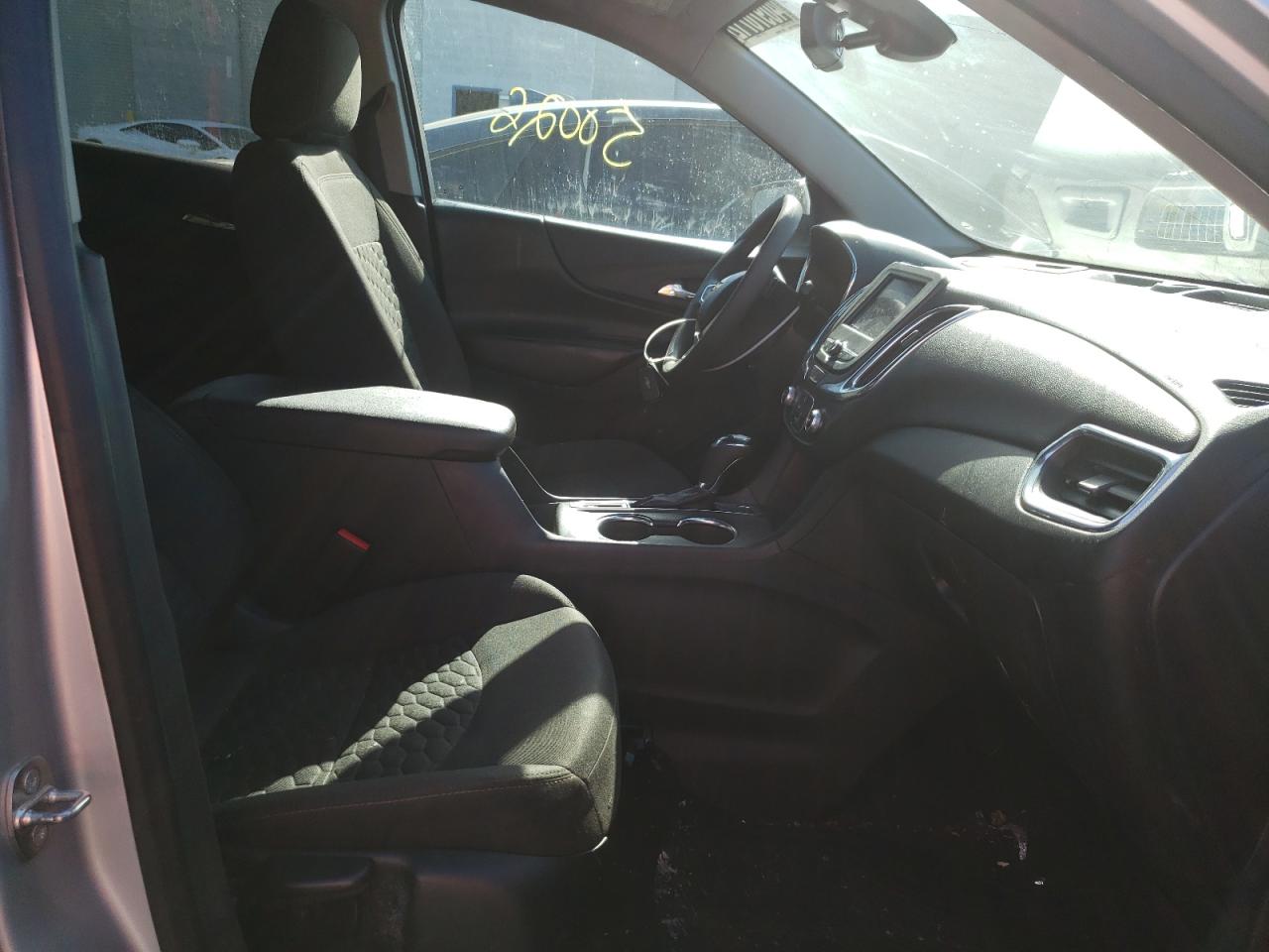 Photo 5 from auction – 2020 CHEVROLET EQUINOX LT with VIN 3GNAXUEVXLS526166