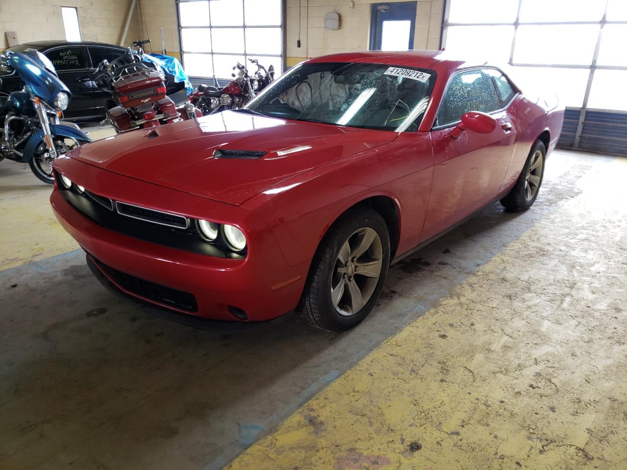Photo 2 from auction – 2016 DODGE CHALLENGER with VIN 2C3CDZAG9GH119676