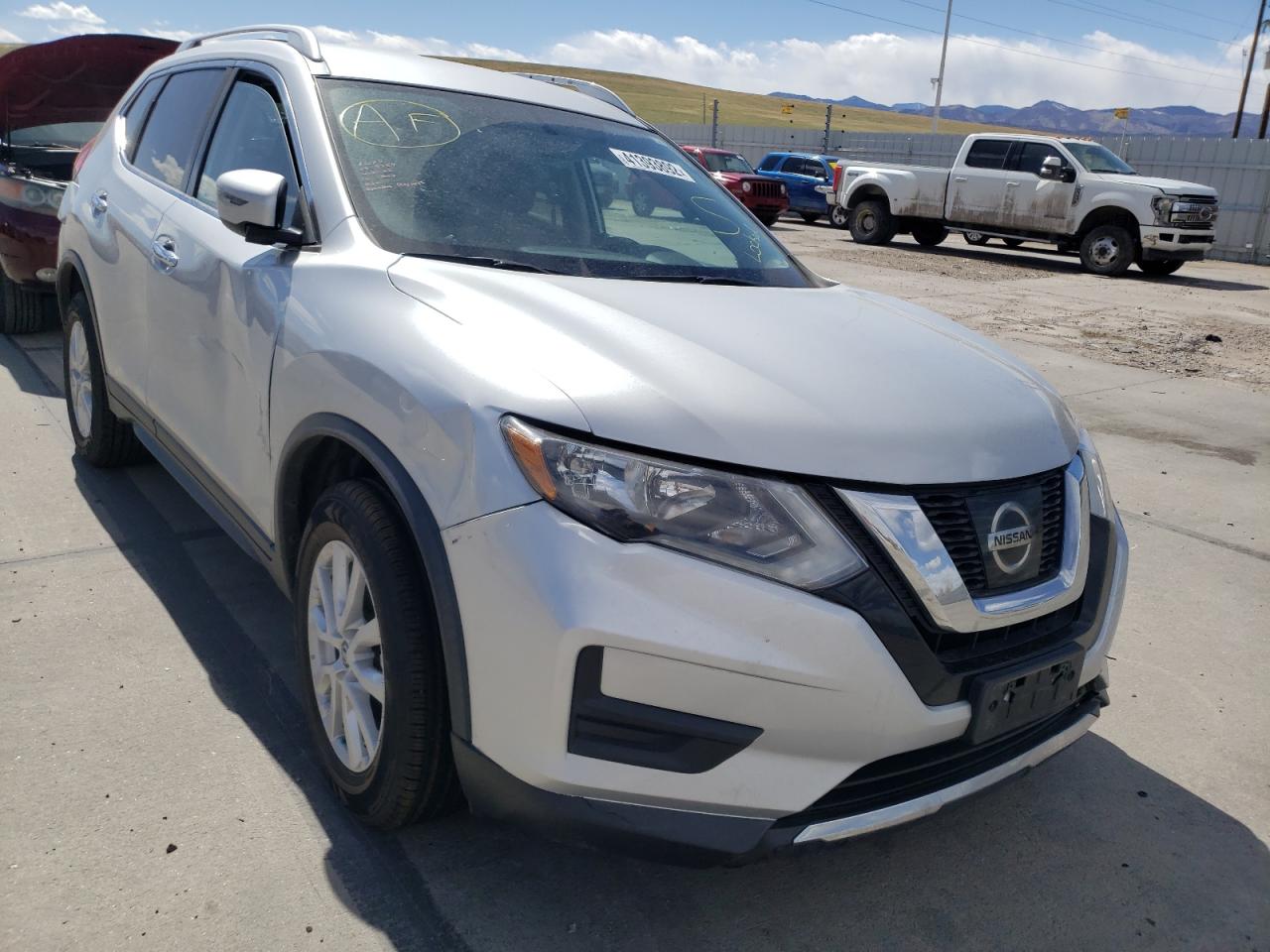 NISSAN ROGUE S 2017 with VIN KNMAT2MV0HP606351 - Photo from auction