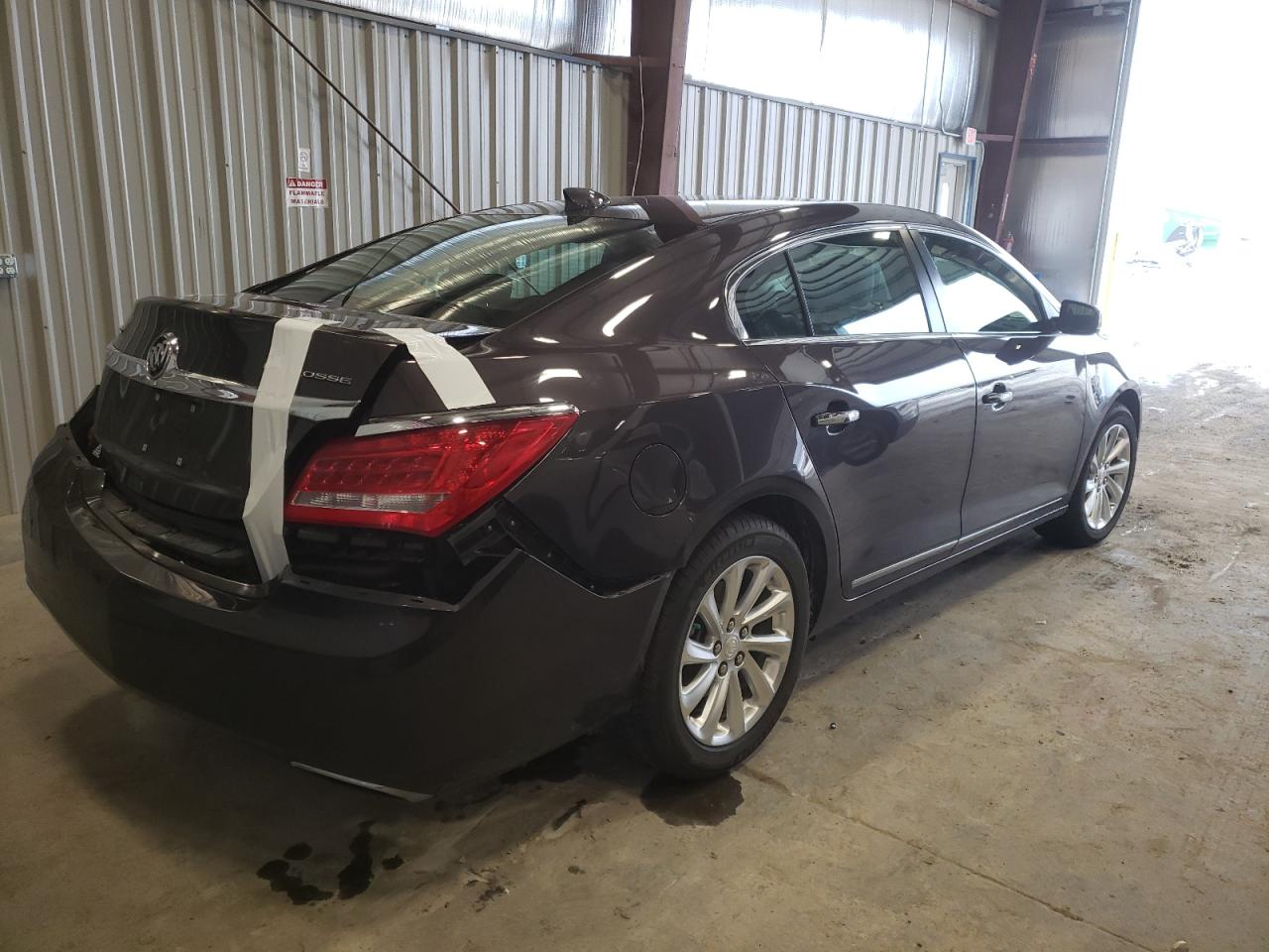 Photo 4 from auction – 2015 BUICK LACROSSE with VIN 1G4GB5G35FF241155