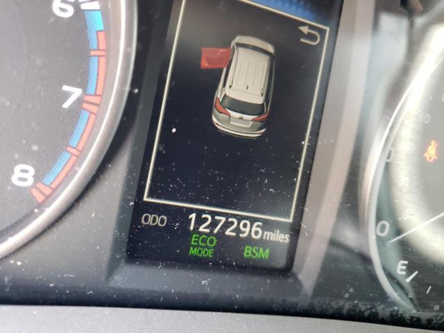 Photo 8 from auction – 2017 TOYOTA RAV4 XLE with VIN 2T3WFREV7HW386277